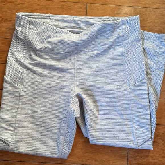 Lululemon Athletica Light Gray Leggings - Picture 2 of 4